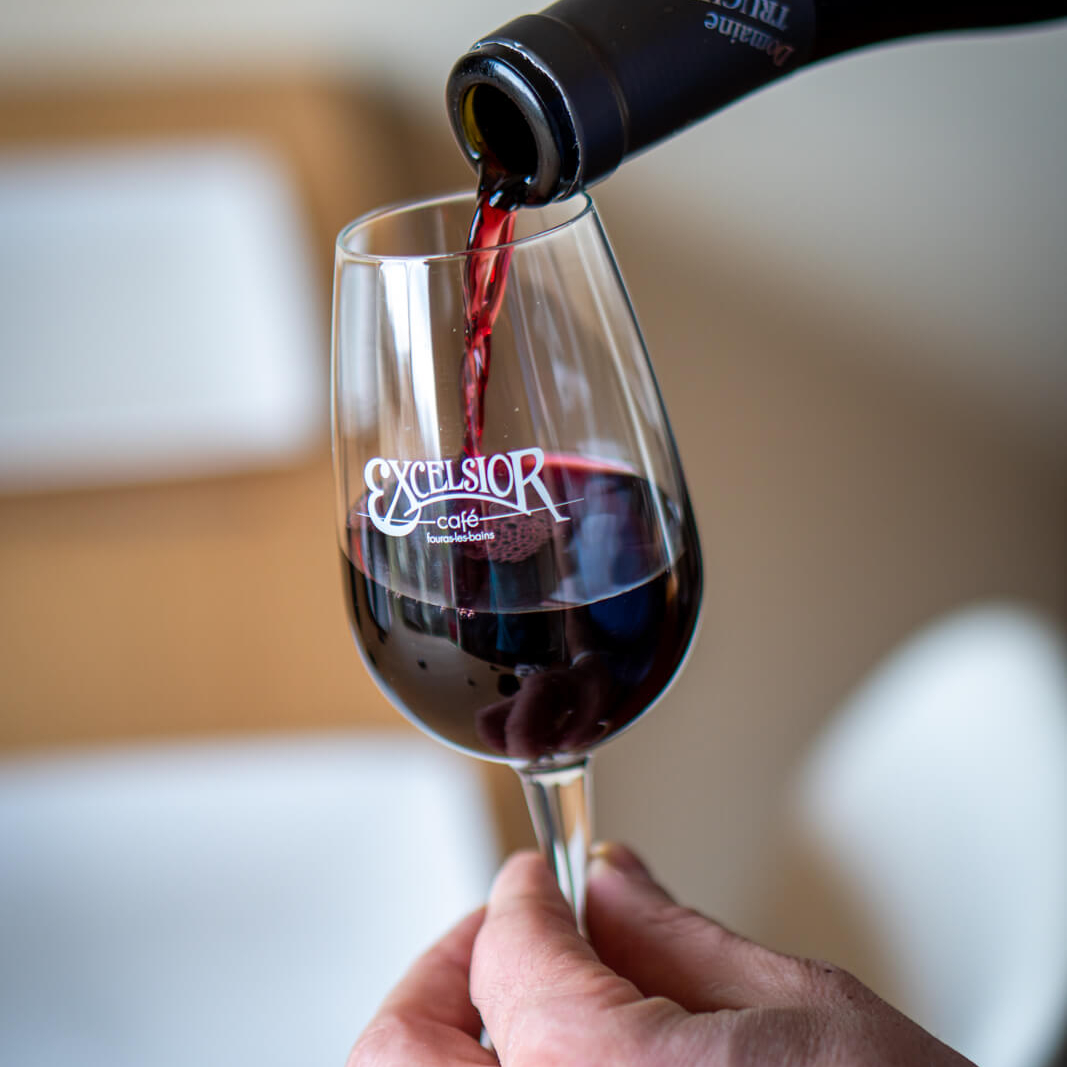 Verre personnalisé avec logo excelsior